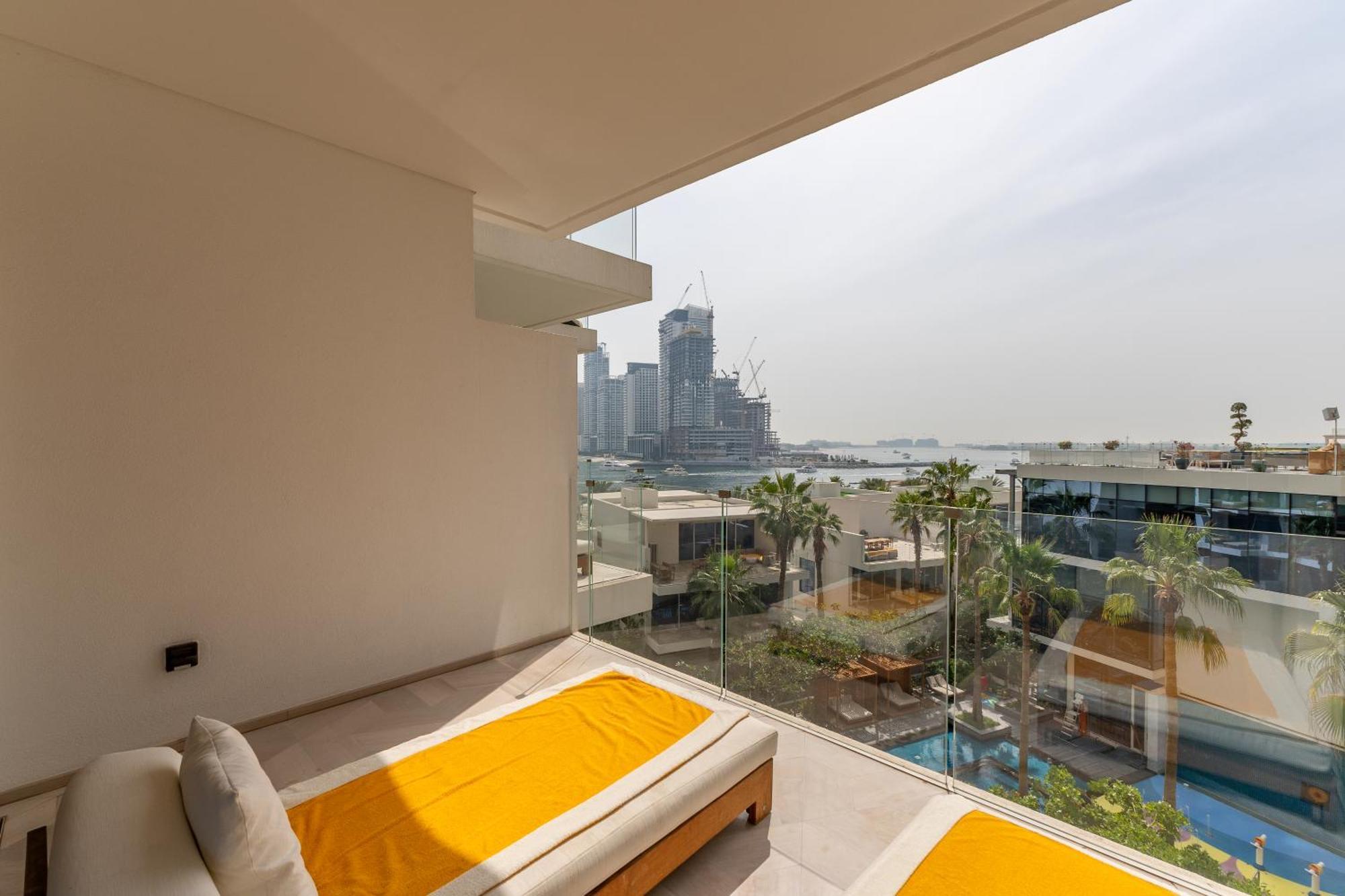 Five Palm Jumeirah Residences - Mint Stay Dubaï Extérieur photo